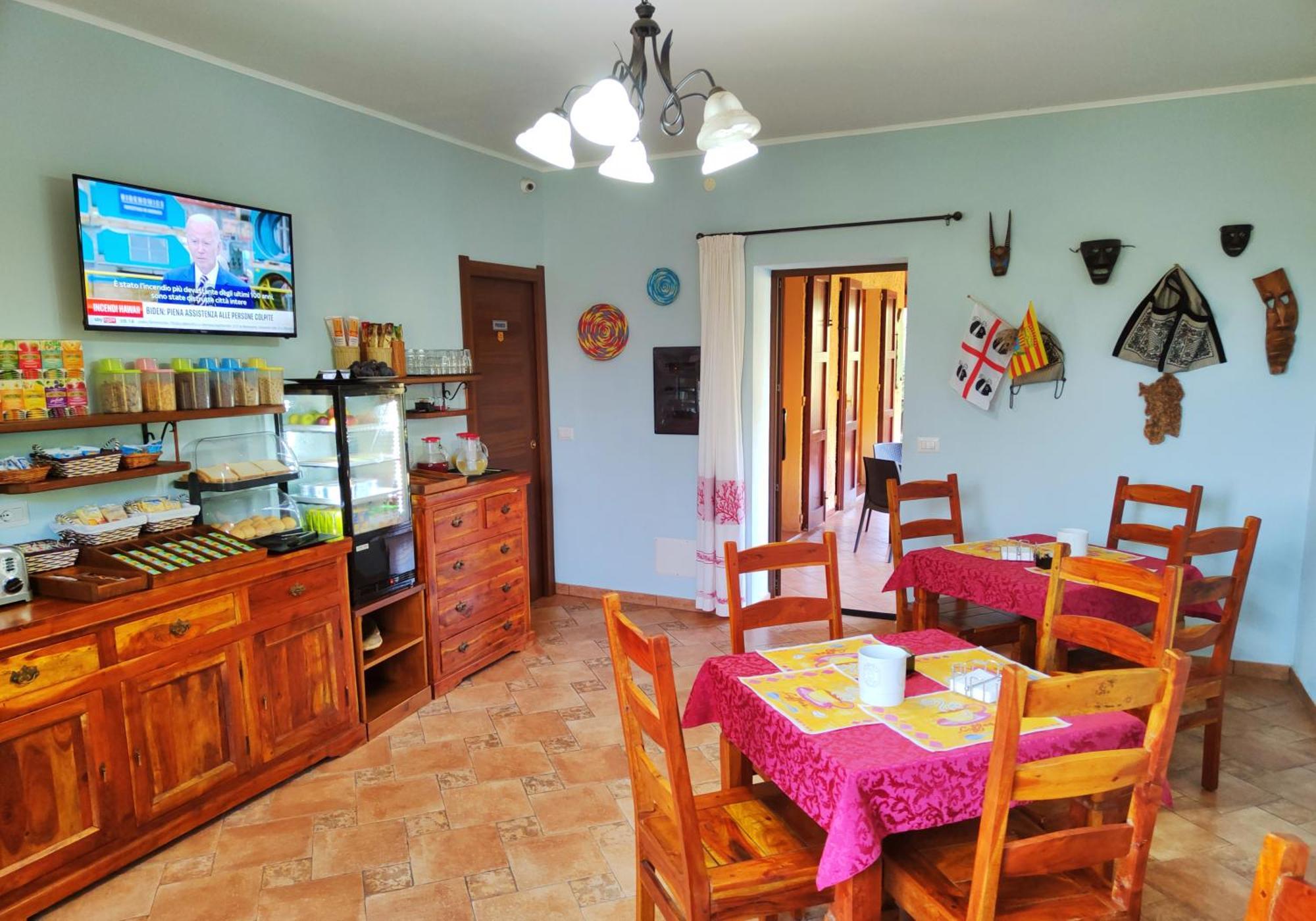 Nuraghe Bianco Bed & Breakfast Santa Maria la Palma Bagian luar foto
